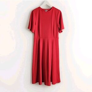 H&M Red Dress Midi Flared Short Sleeve Above Knee Size M Flowy A-line Pleated